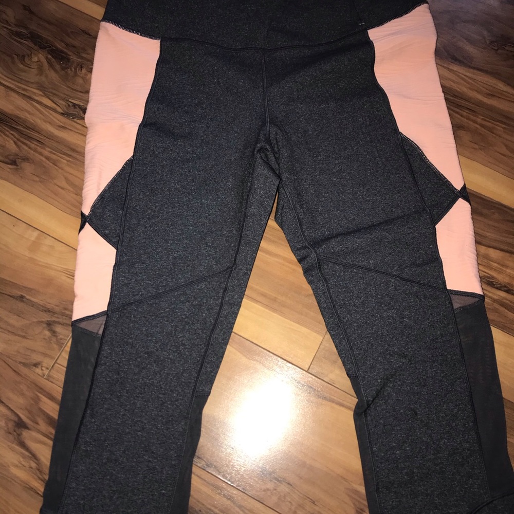 Cropped workout leggings